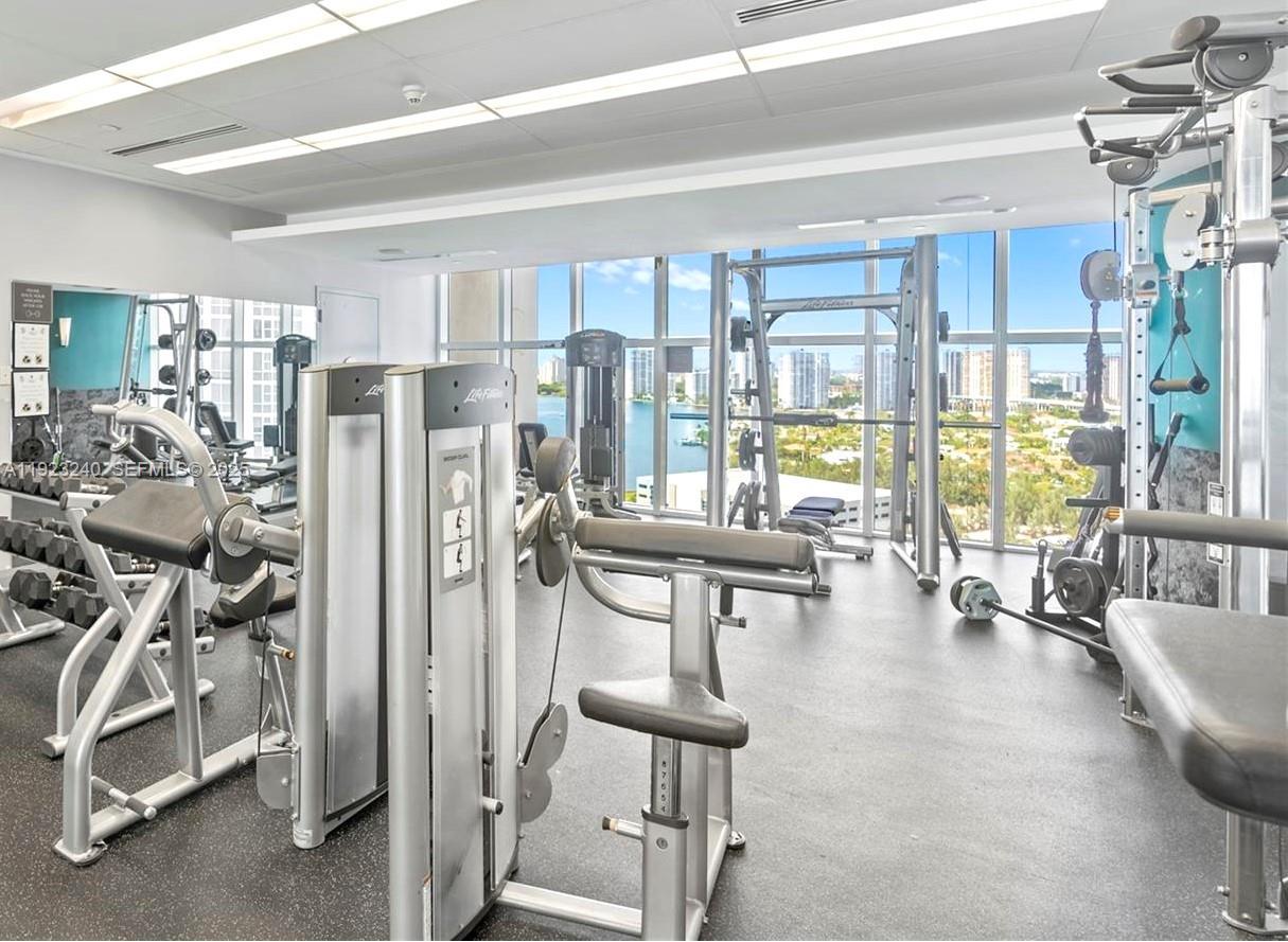 TRUMP PALACE CONDO - Residential Lease