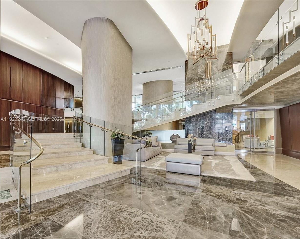 TRUMP PALACE CONDO - Residential Lease