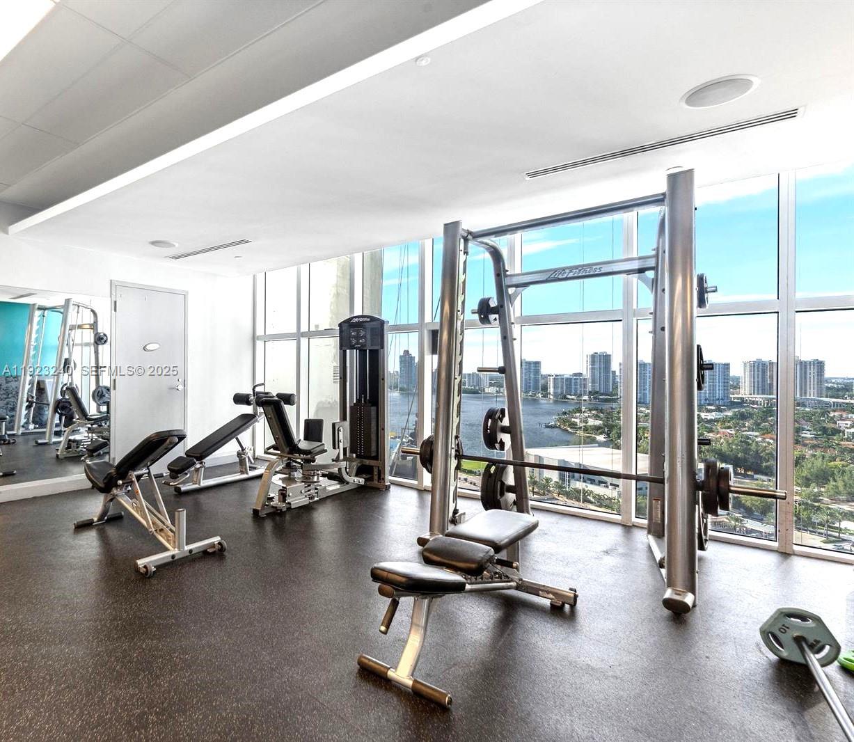 TRUMP PALACE CONDO - Residential Lease