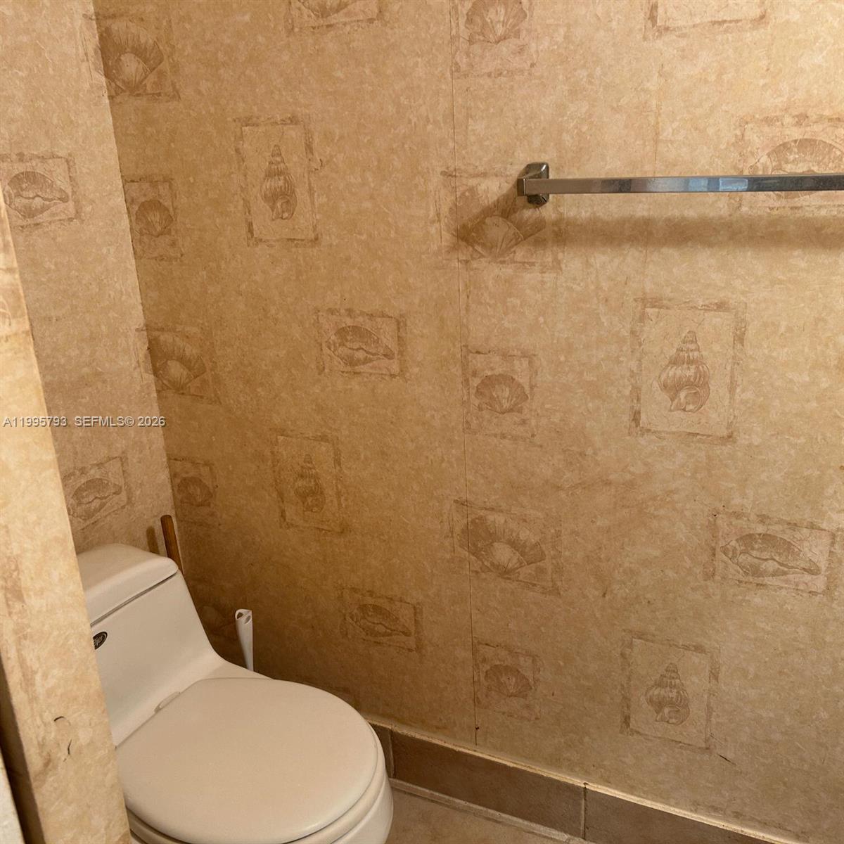 CONDOMINIUM 6 OF ENVIRON - Residential