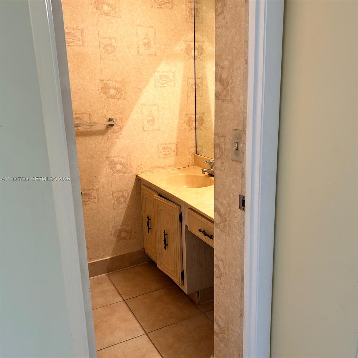 CONDOMINIUM 6 OF ENVIRON - Residential