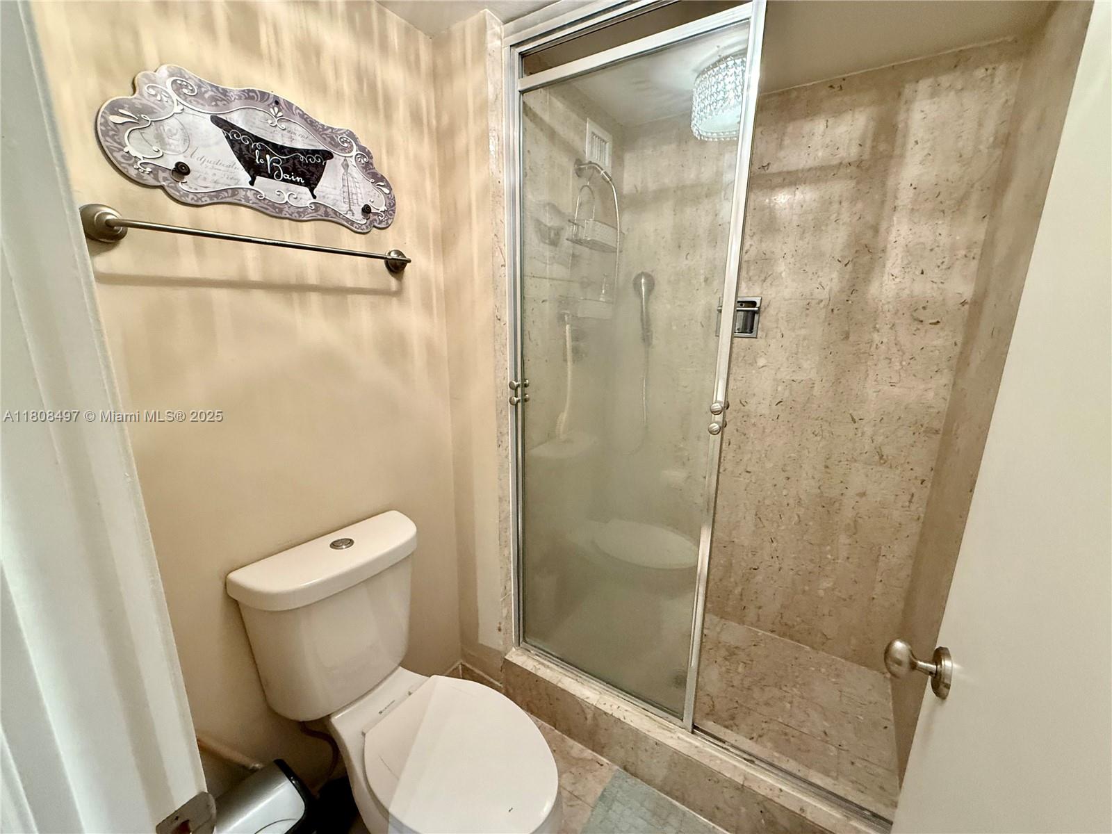 CRICKET CLUB CONDO - Residential