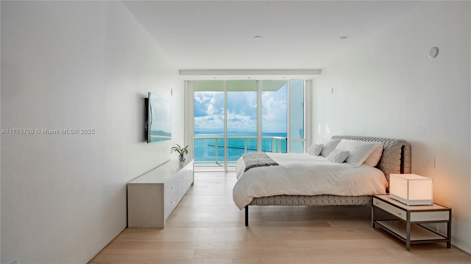 Continuum South Tower - Residential