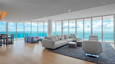 100 S Pointe Dr 1906/07 Miami Beach FL 33139
