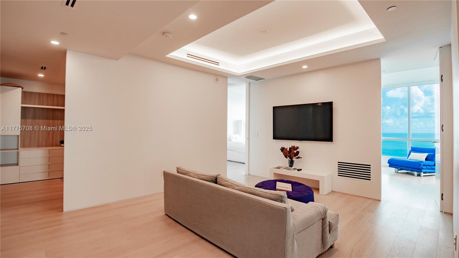 Continuum South Tower - Residential