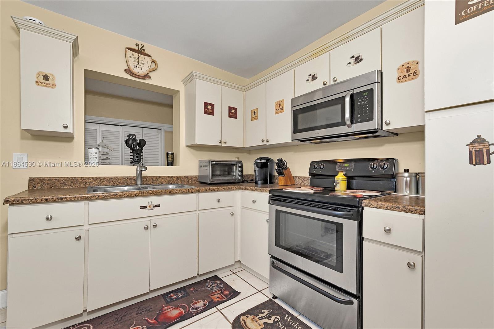 CRAVERO LAKE SHORE EST 2N - Residential