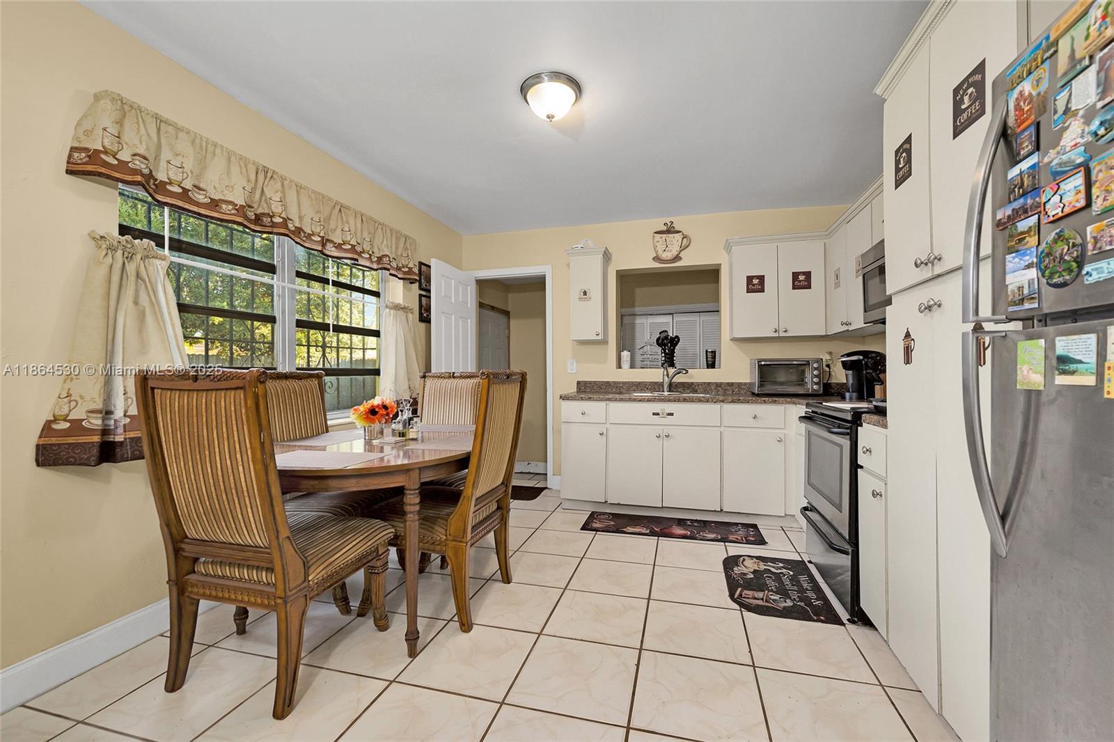 CRAVERO LAKE SHORE EST 2N - Residential