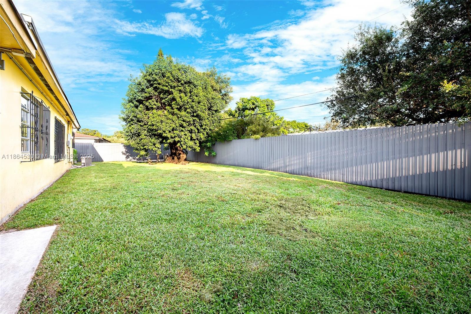 CRAVERO LAKE SHORE EST 2N - Residential