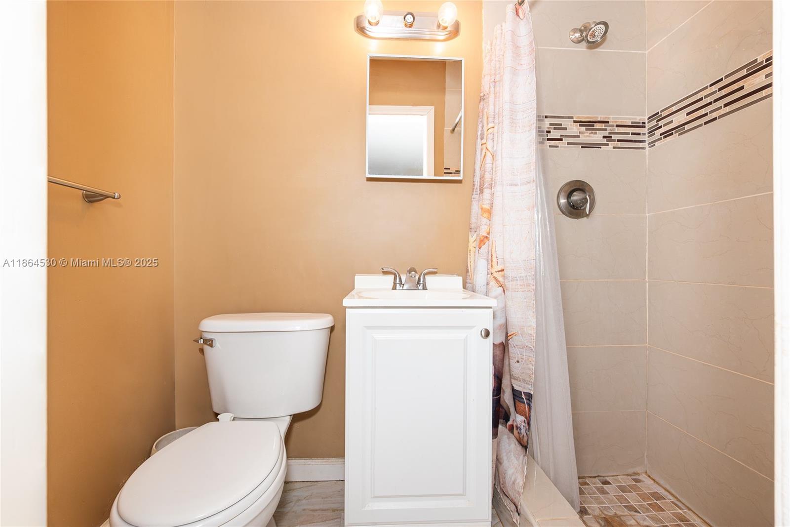 CRAVERO LAKE SHORE EST 2N - Residential