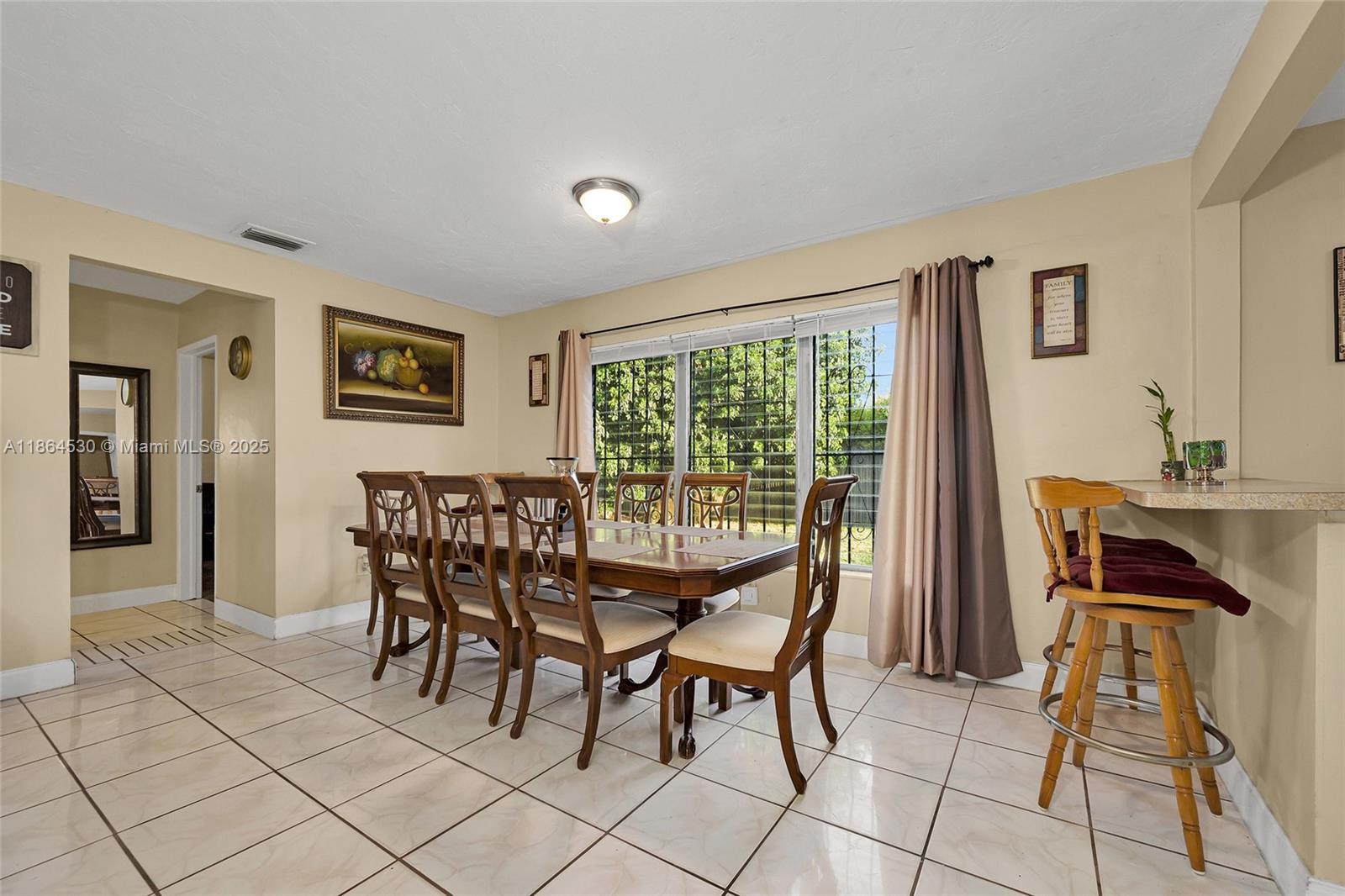 CRAVERO LAKE SHORE EST 2N - Residential