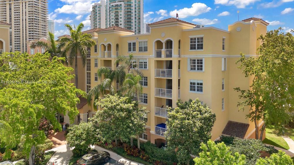 THE YACHT CLUB AT AVENTURA - Residential Lease