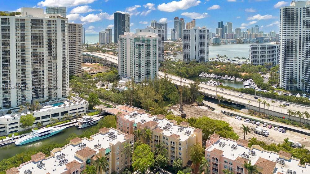 THE YACHT CLUB AT AVENTURA - Residential Lease