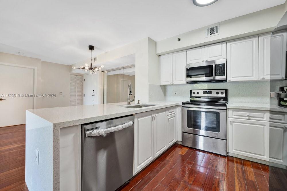 THE YACHT CLUB AT AVENTURA - Residential Lease