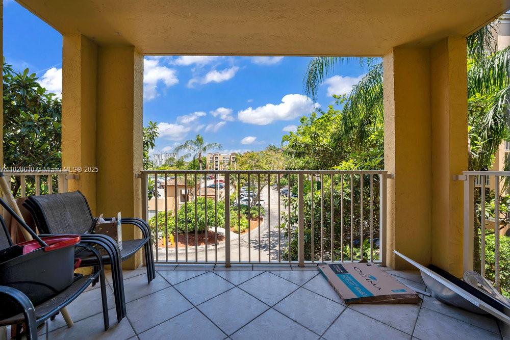 THE YACHT CLUB AT AVENTURA - Residential Lease