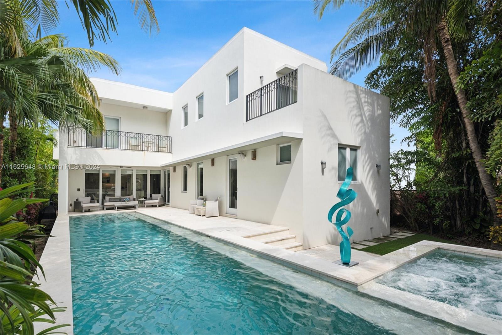 Photo 13 of 36 of 4485 Royal Palm Ave house