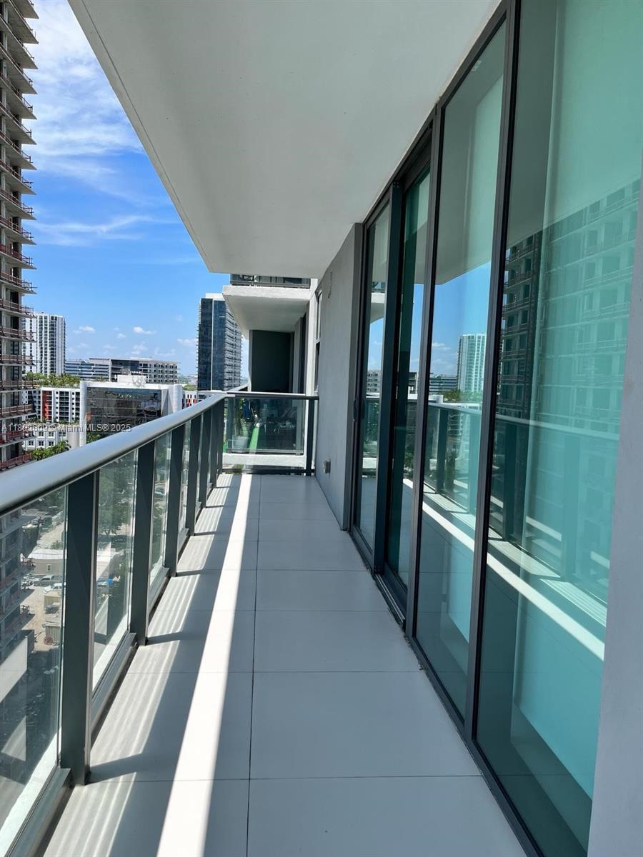 PARAISO BAYVIEWS CONDO - Residential Lease