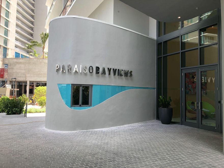 PANORAMIC VIEWS!!!! FULLY FURNISHED 2/2 UNIT FOR SHORT TERM MINIMUM 30 DAYS. WRAPED AROUND
BALCONY VERY WELL EQUIPPED, WITH HIGH-END FURNITURE, BUILD-IN CLOSETS AND SHADES. FLOOR-TO
CEILING GLASSES AND TILE FLOORING THROUGHOUT. EXCELLENT LOCATION, VERY TO THE TRENDY DESIGN
 DISTRICT, WYNWOOD AND MIDTOWN. FULL SERVICE BUILDING WITH STATE OF ART AMENITIES INCLUDING THE
 SKY POOL, BARBECUE AREAS, FITNESS CENTER, SPA, PARTY ROOM, TENNIS COURTS, AMONG OTHERS. WASHER
 AND DRYER IN UNIT. AVAILABLE FOR 6 MONTHS AND MINIMUM 30 DAYS