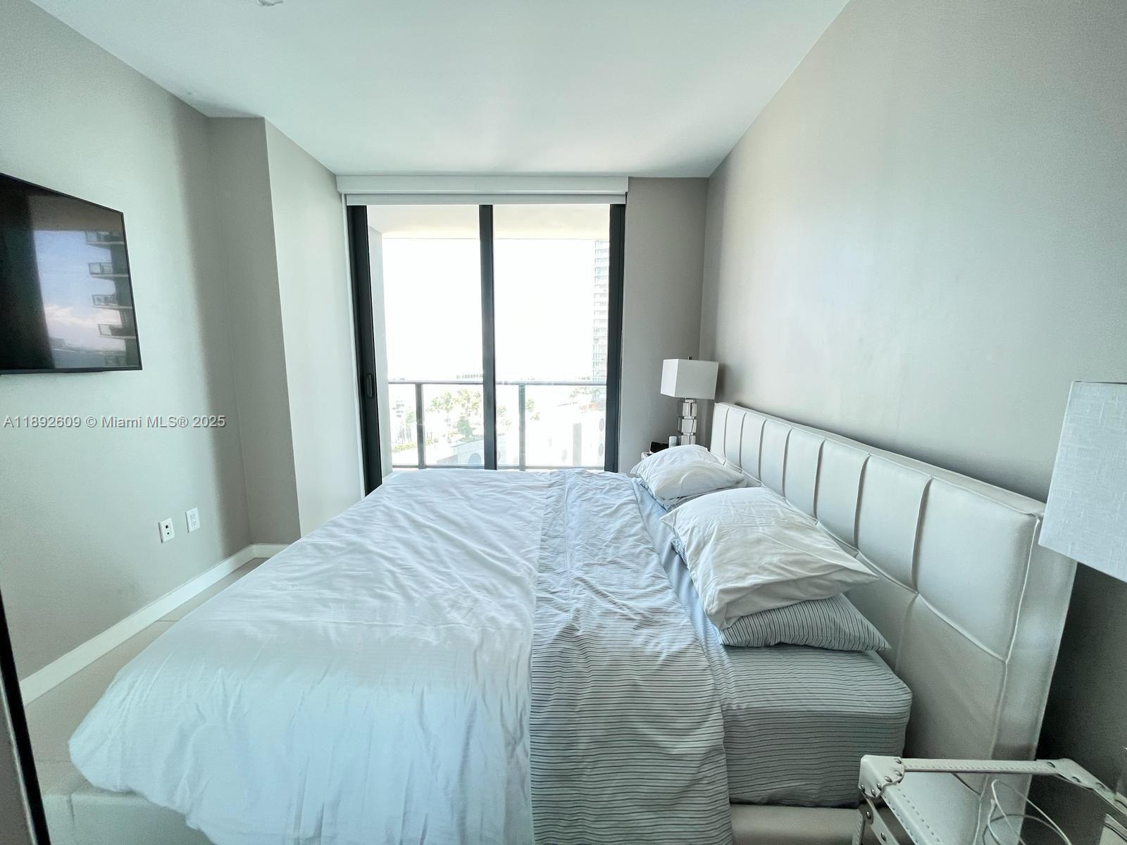 PARAISO BAYVIEWS CONDO - Residential Lease