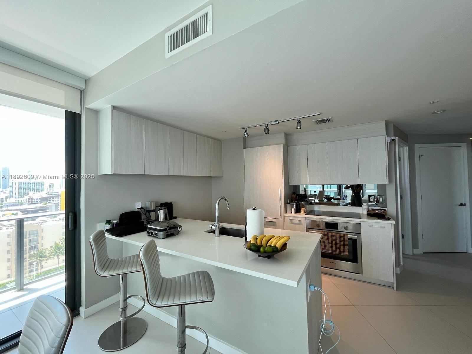 PARAISO BAYVIEWS CONDO - Residential Lease