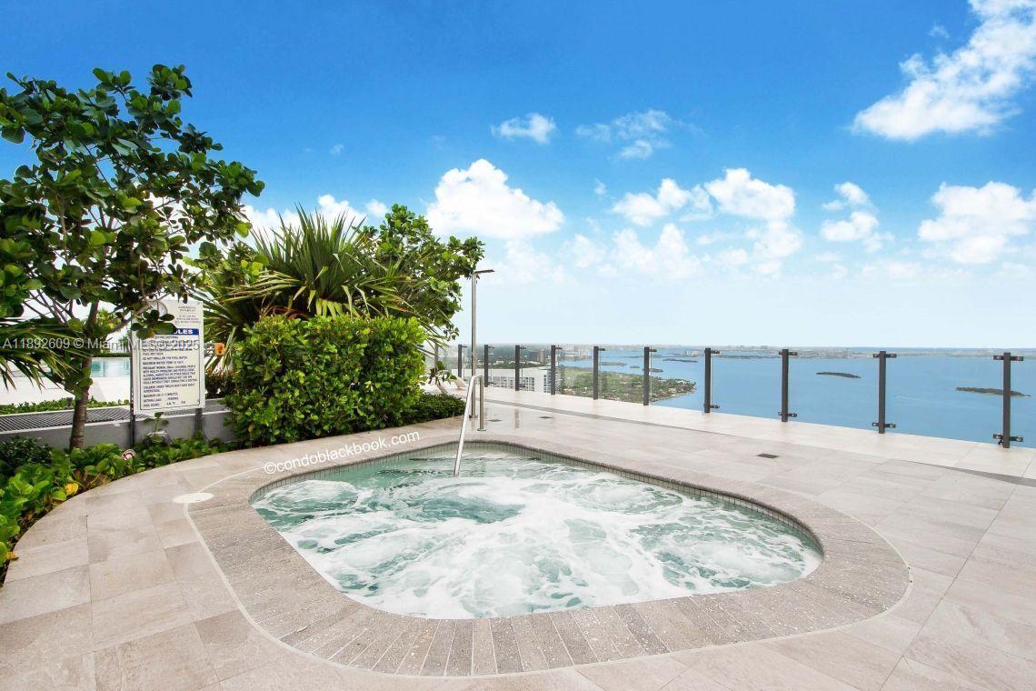 PARAISO BAYVIEWS CONDO - Residential Lease