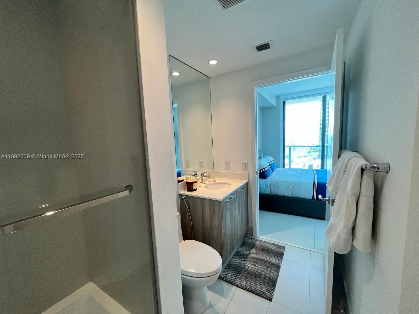 PARAISO BAYVIEWS CONDO - Residential Lease