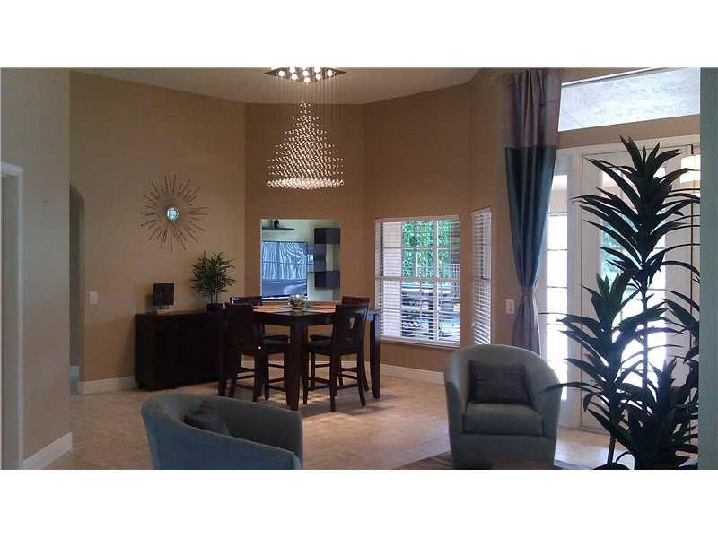 VERONA LAKE - Residential