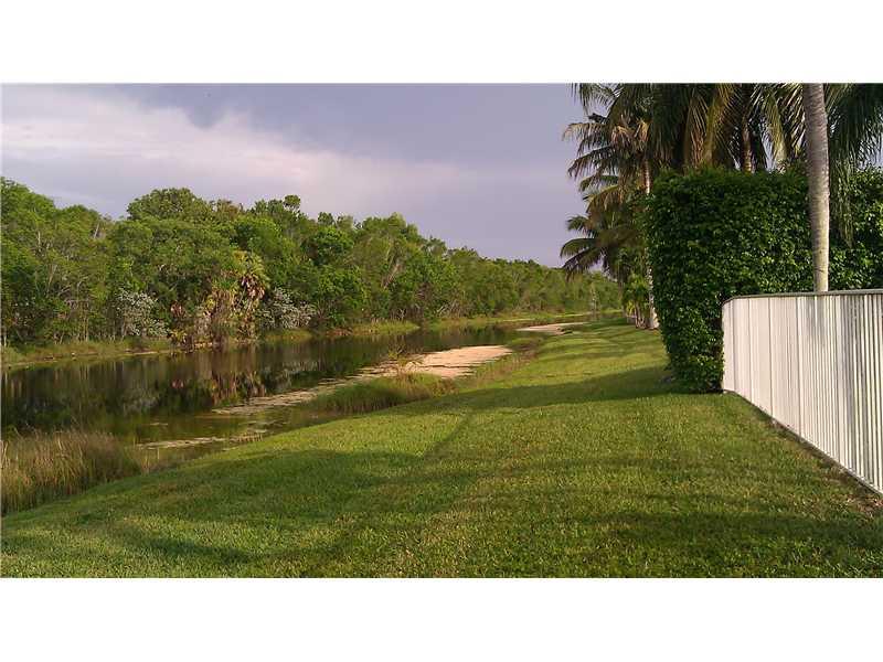 VERONA LAKE - Residential