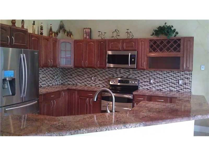 VERONA LAKE - Residential