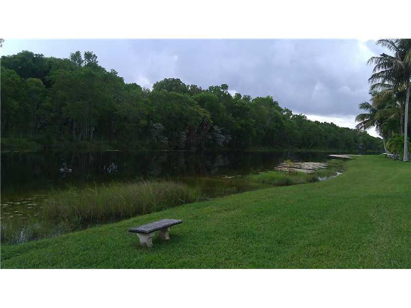 VERONA LAKE - Residential