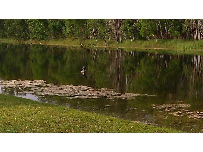 VERONA LAKE - Residential