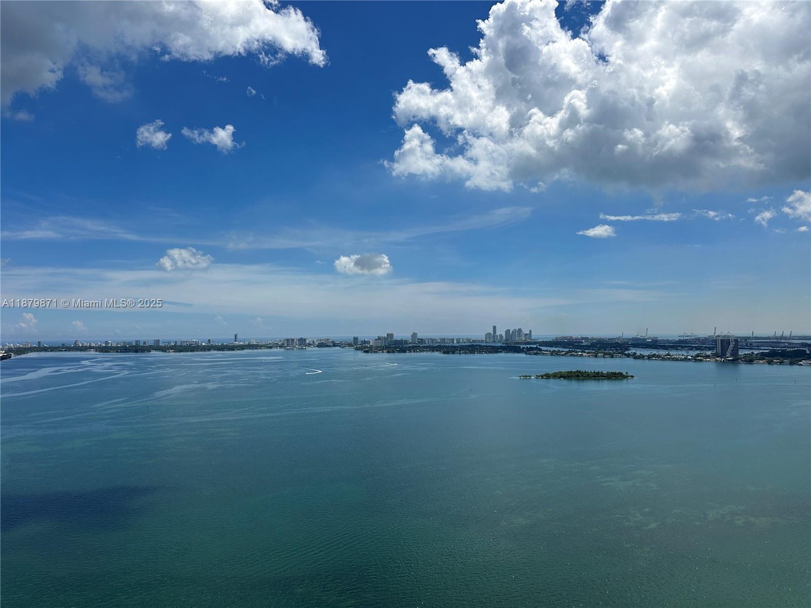 PARAISO BAY CONDO - Residential Lease