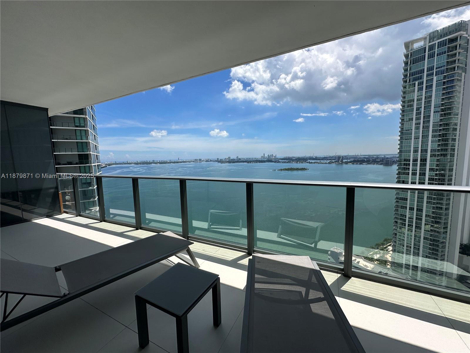 PARAISO BAY CONDO - Residential Lease