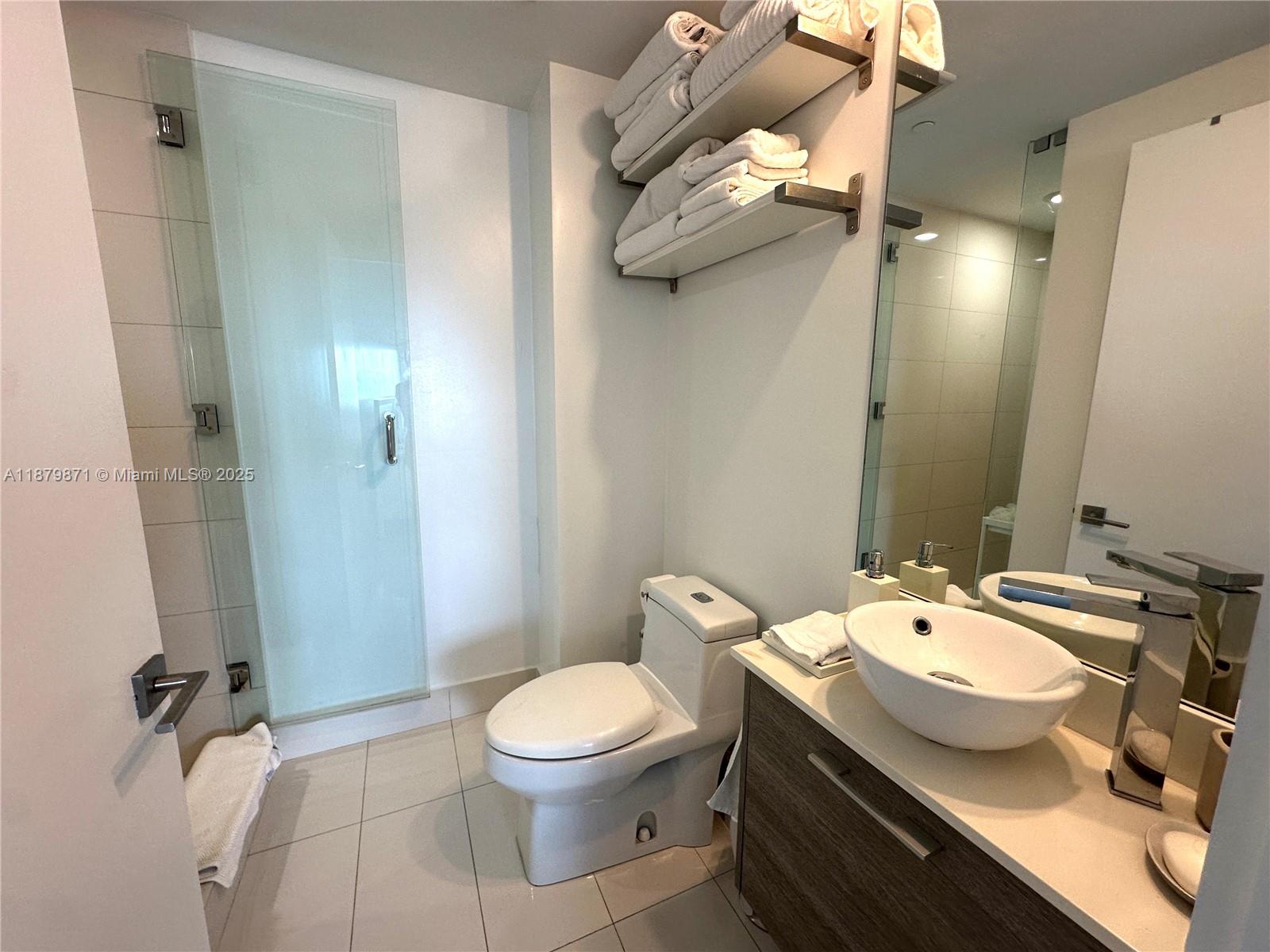 PARAISO BAY CONDO - Residential Lease