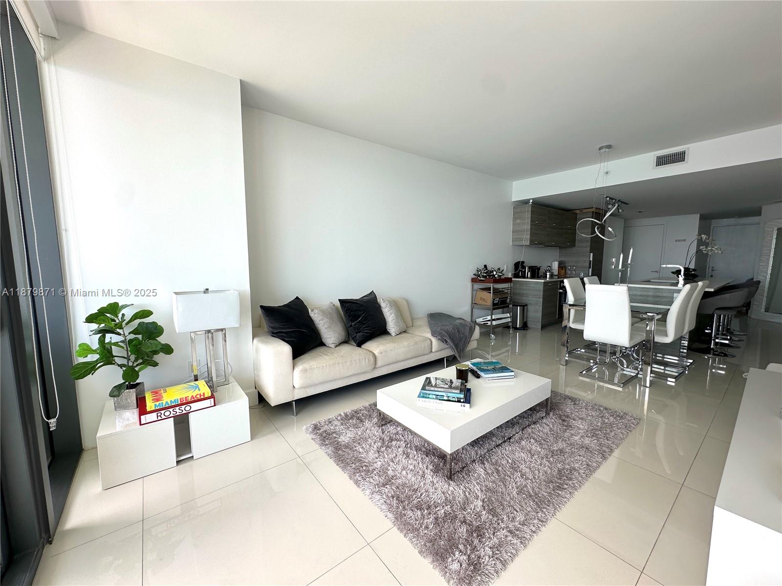 PARAISO BAY CONDO - Residential Lease