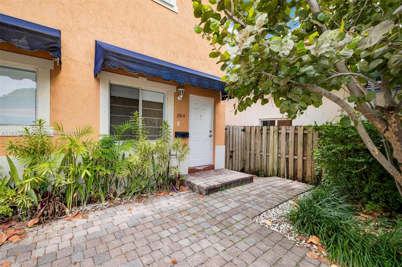 2814 SW 27th Street