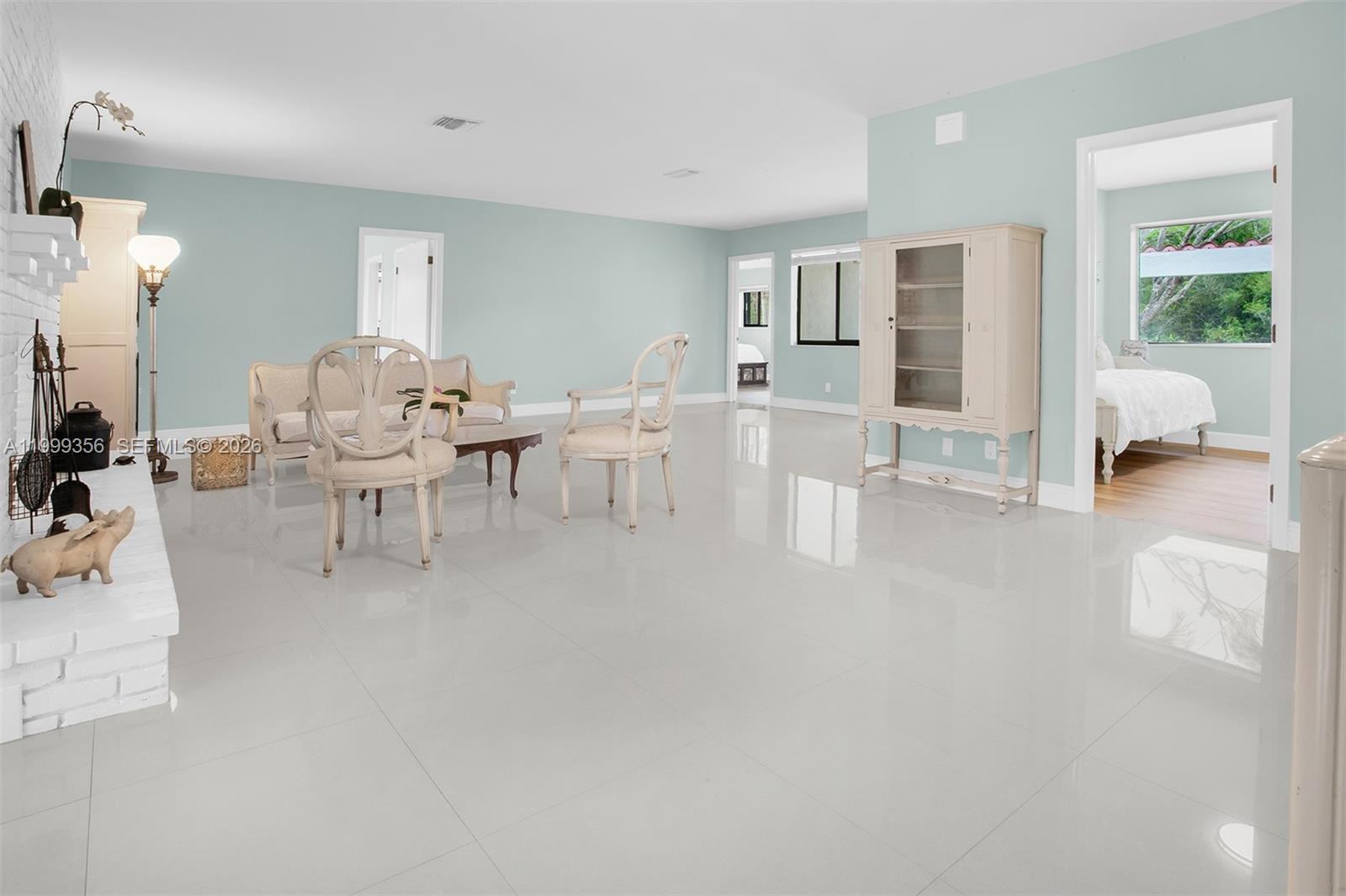 CHAMBERS LAND CO SUB SE1/ - Residential