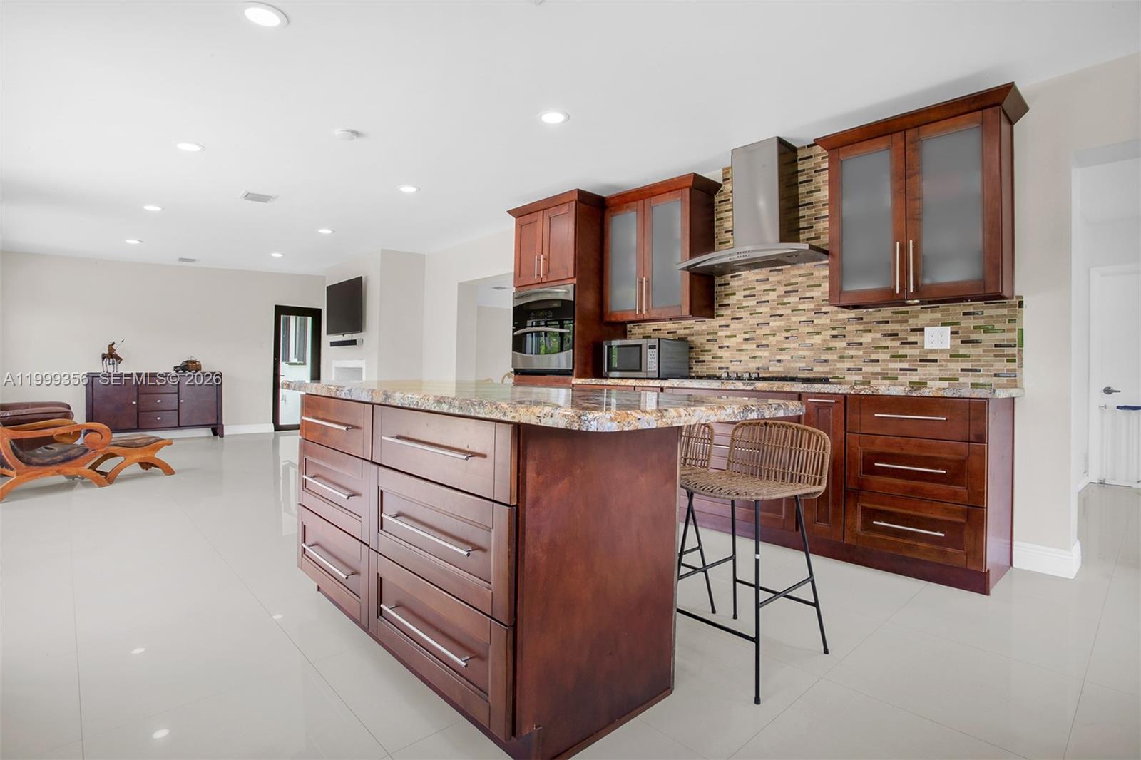 CHAMBERS LAND CO SUB SE1/ - Residential
