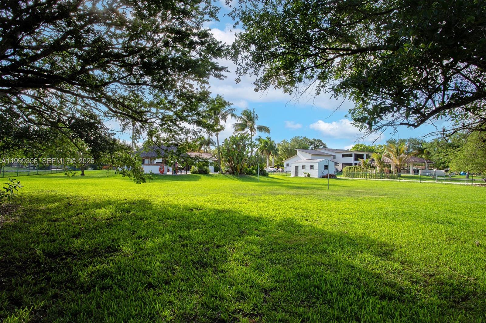 CHAMBERS LAND CO SUB SE1/ - Residential