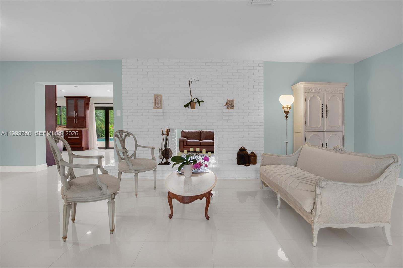 CHAMBERS LAND CO SUB SE1/ - Residential