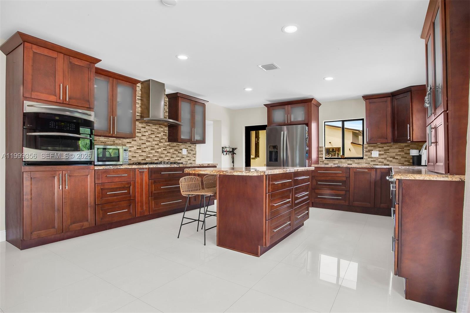 CHAMBERS LAND CO SUB SE1/ - Residential