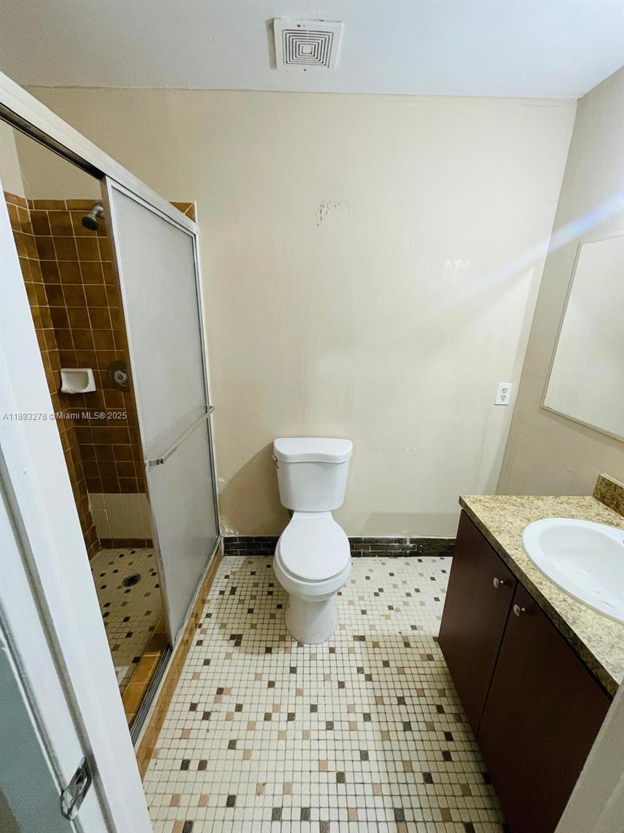 WATERSIDE TOWNHOMES SEC 3 - Residential Lease