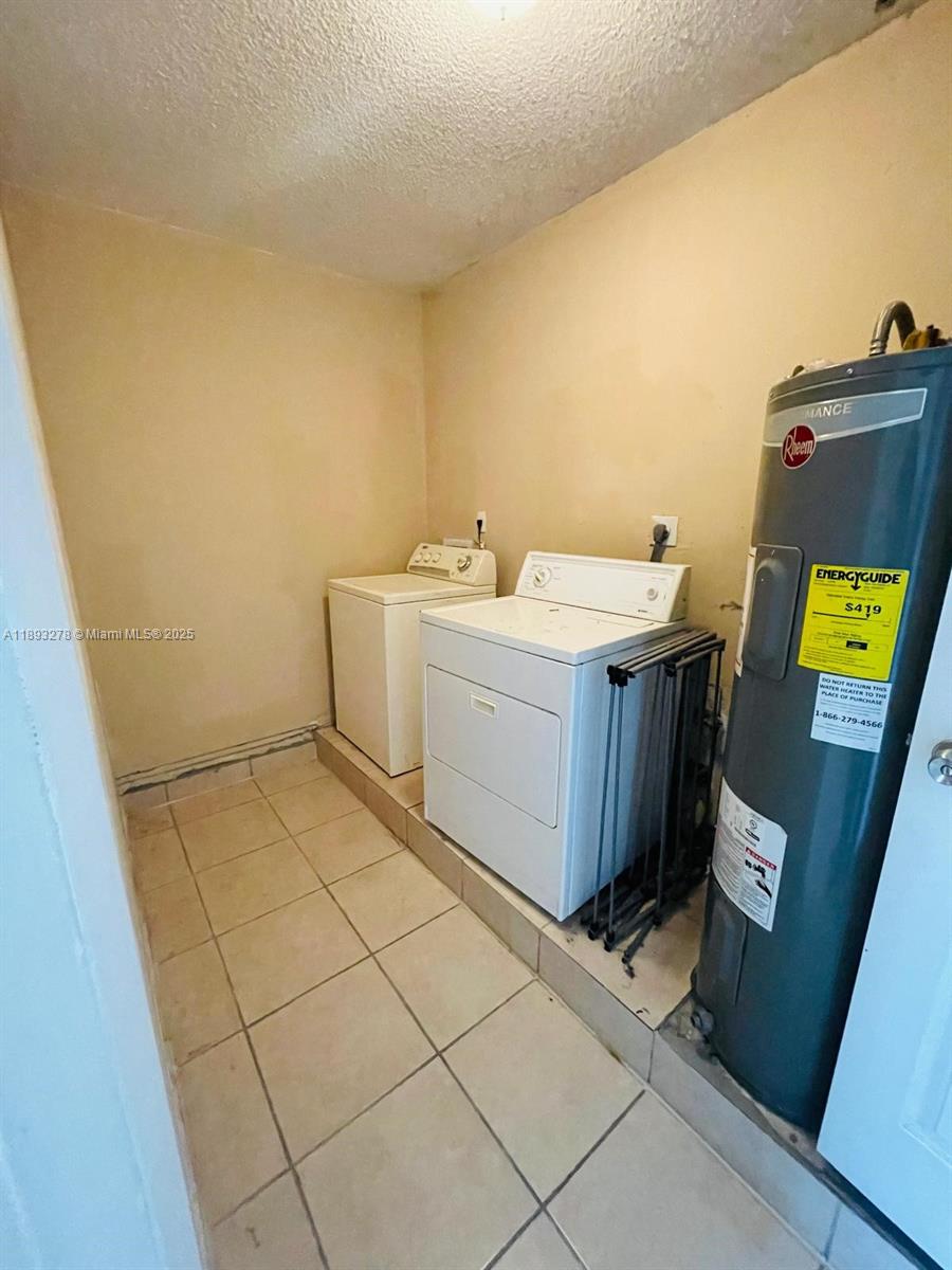 WATERSIDE TOWNHOMES SEC 3 - Residential Lease