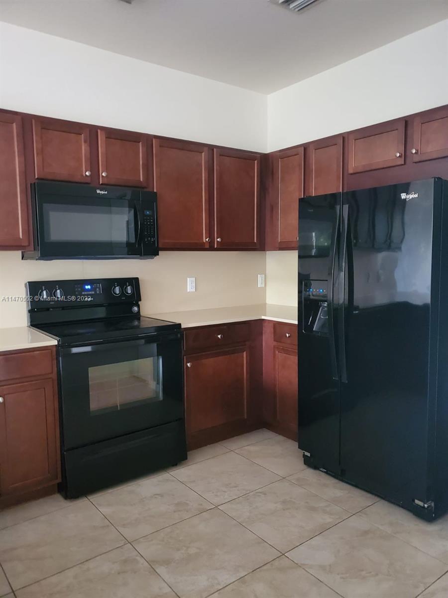 CENTURY PARK WEST - Residential Lease