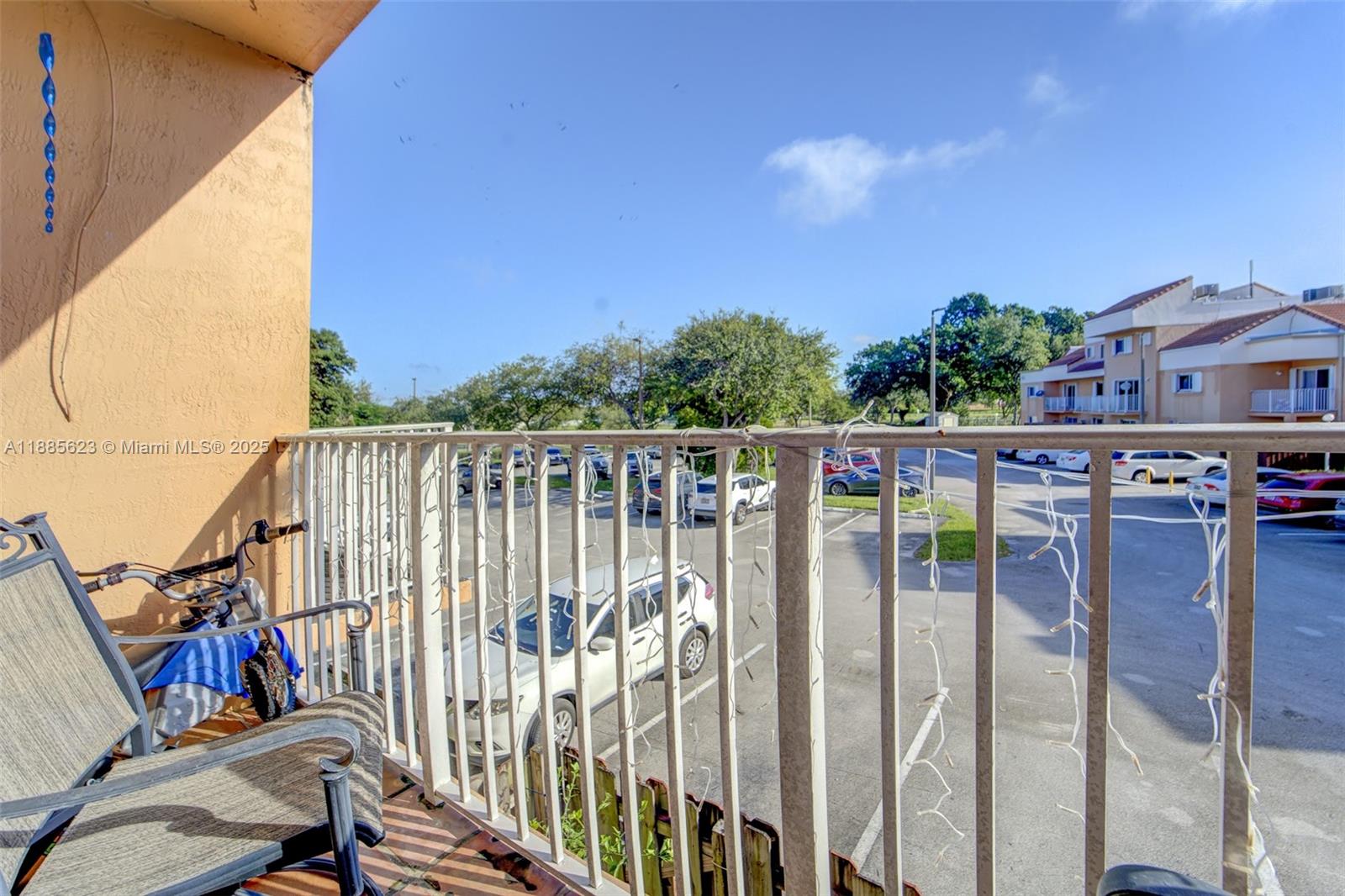 THE SEASONS VILLAS & THMS - Residential