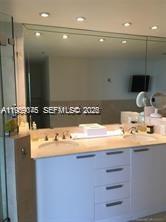 LA PERLA CONDO - Residential Lease