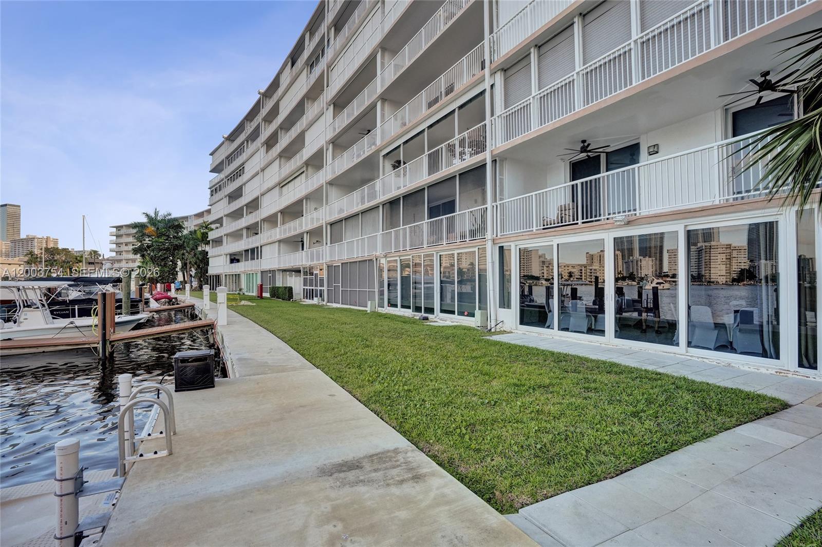 PARADISE TOWERS CO-OP - Residential