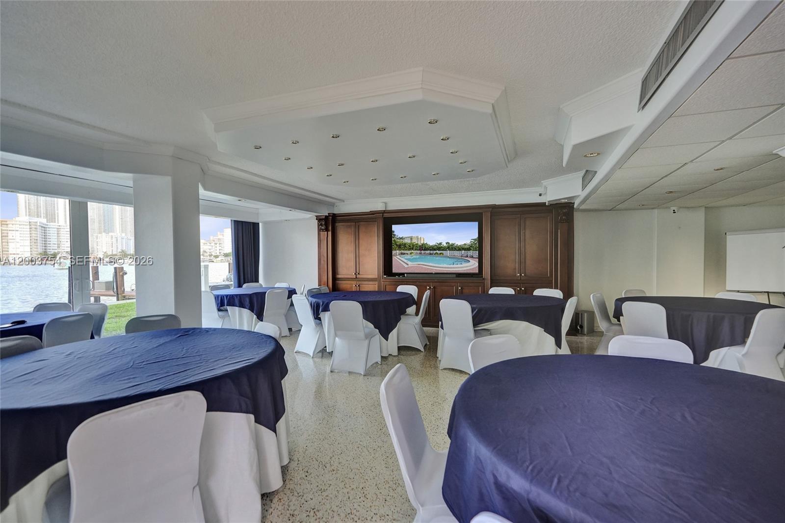 PARADISE TOWERS CO-OP - Residential