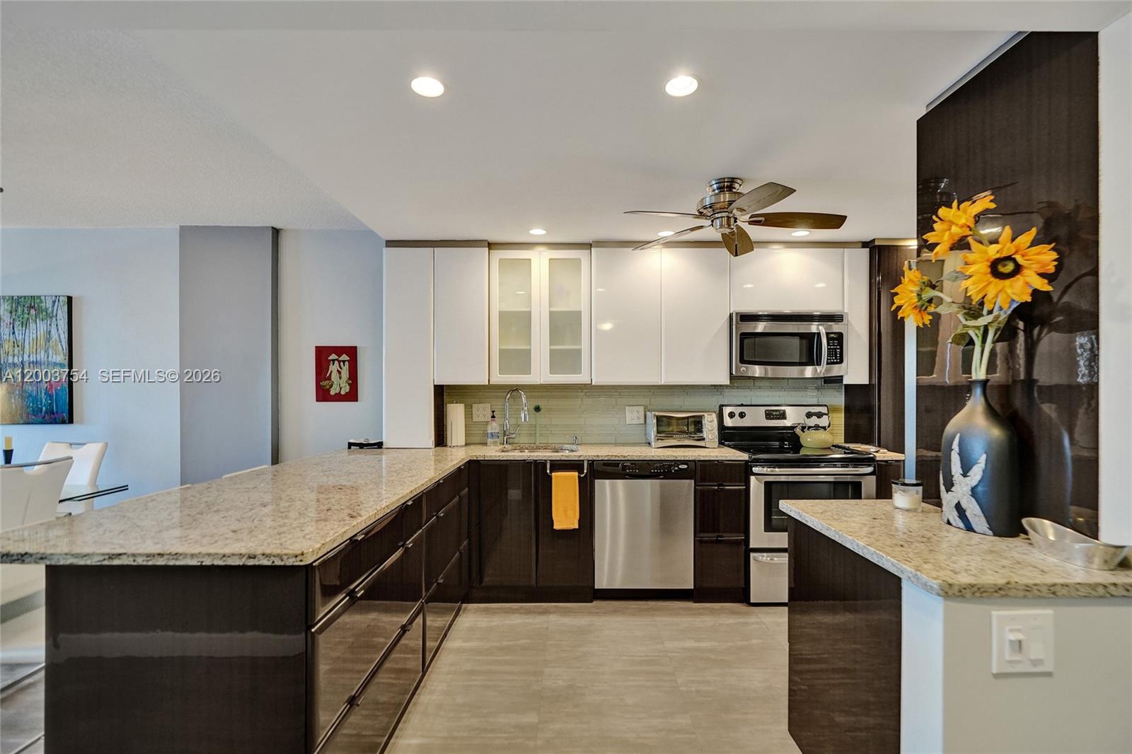 PARADISE TOWERS CO-OP - Residential