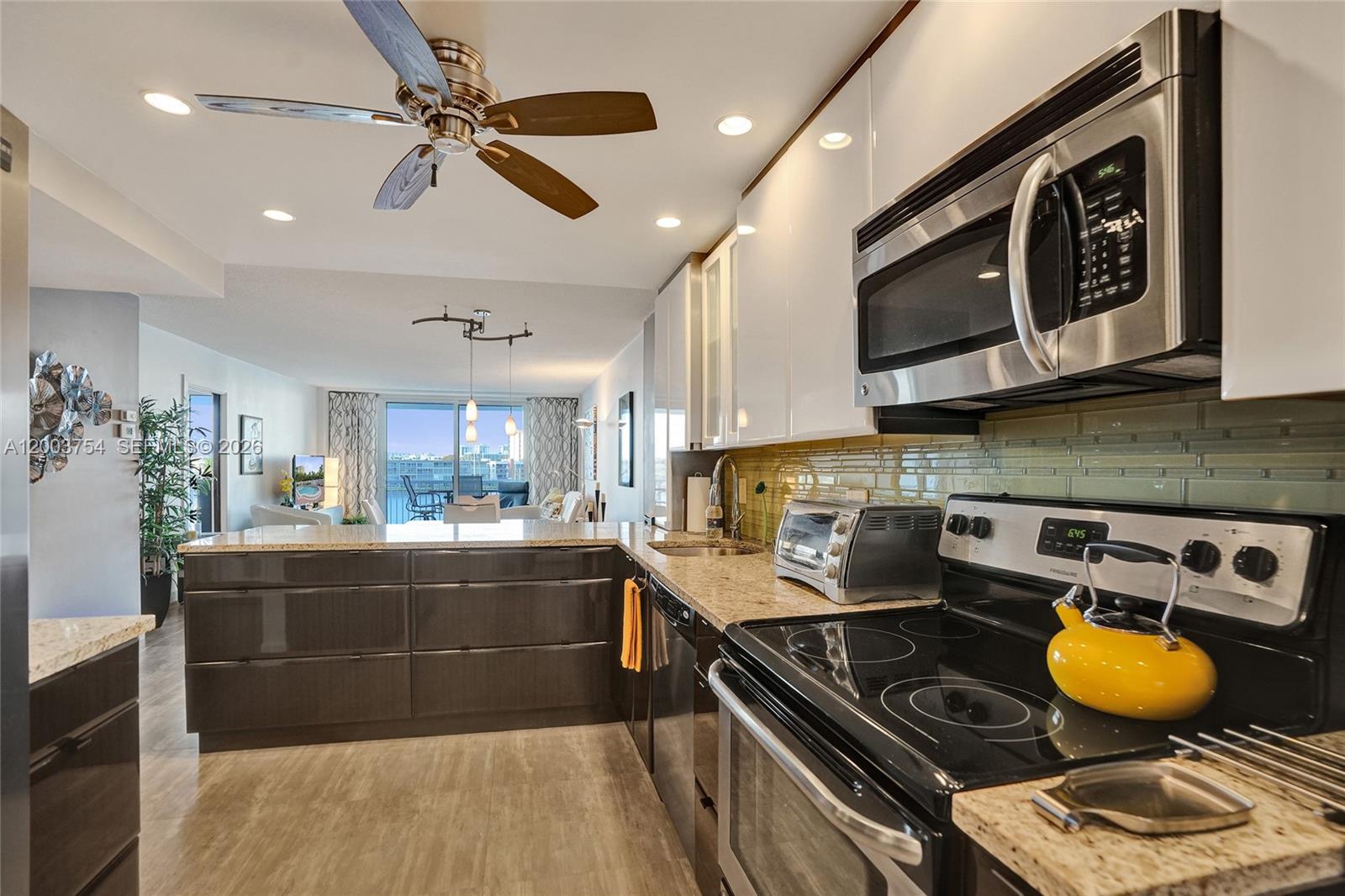 PARADISE TOWERS CO-OP - Residential