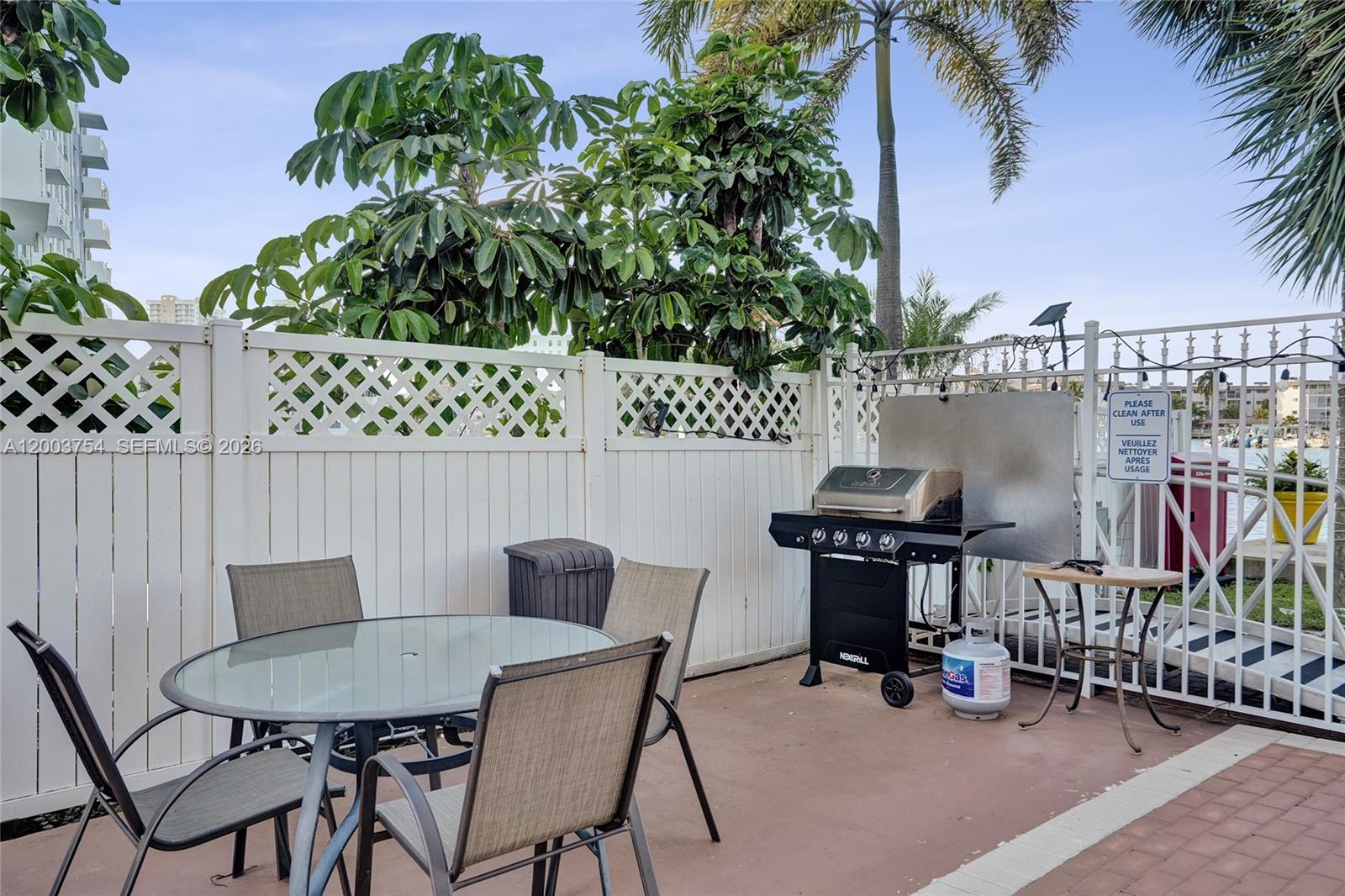 PARADISE TOWERS CO-OP - Residential